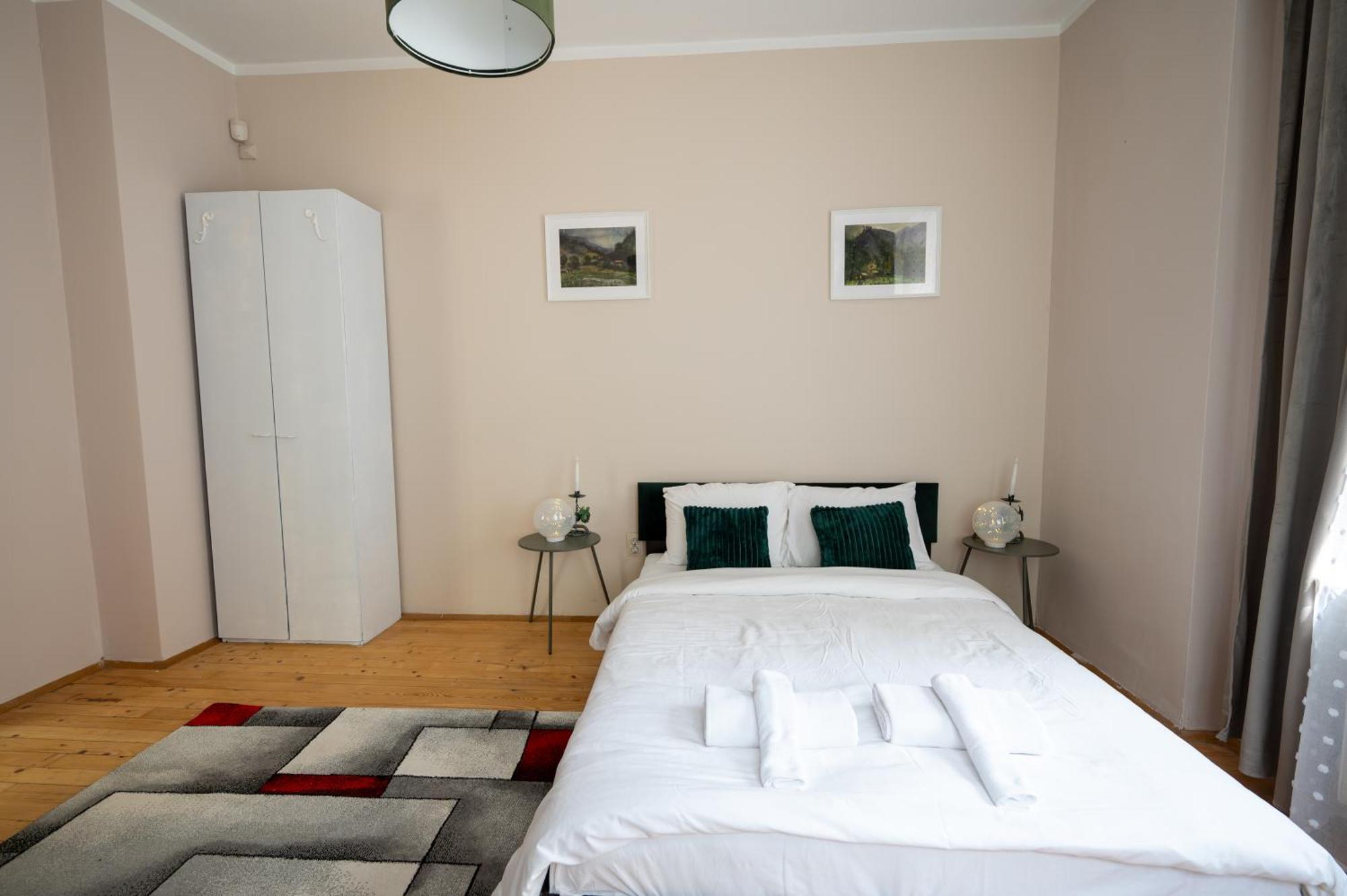 Beautiful Two-Bedroom Apartment In City Center Sofía Exterior foto